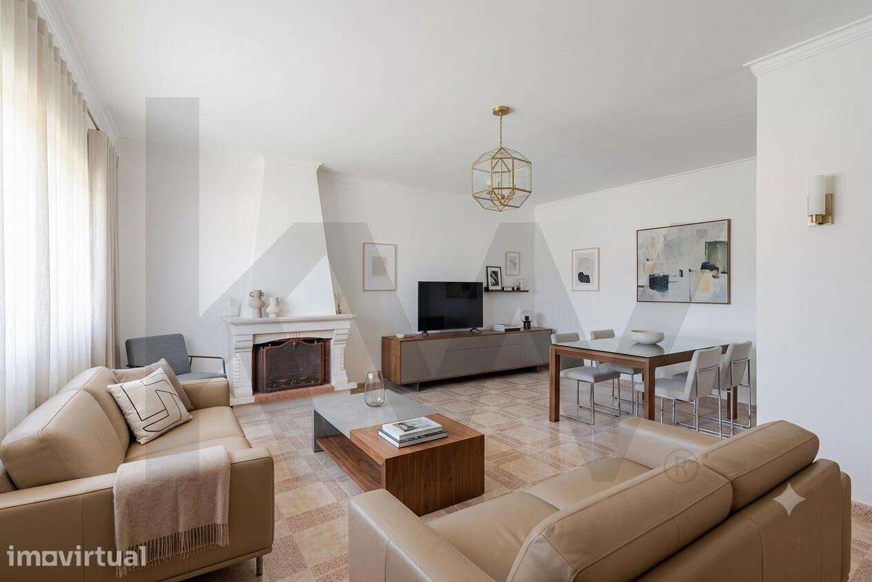 Moradia T5 com jardim 400 m2 | Feijó | O equilíbrio perfeito entre cid - Grande imagem: 3/22