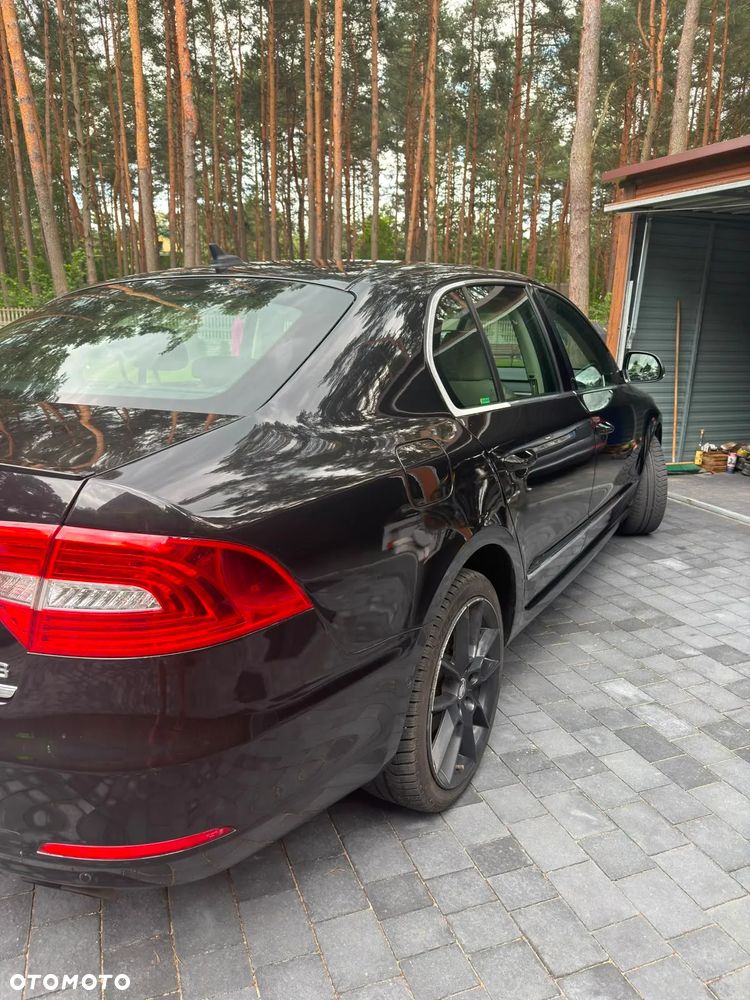 Skoda Superb 2.0 TSI Business DSG - 5