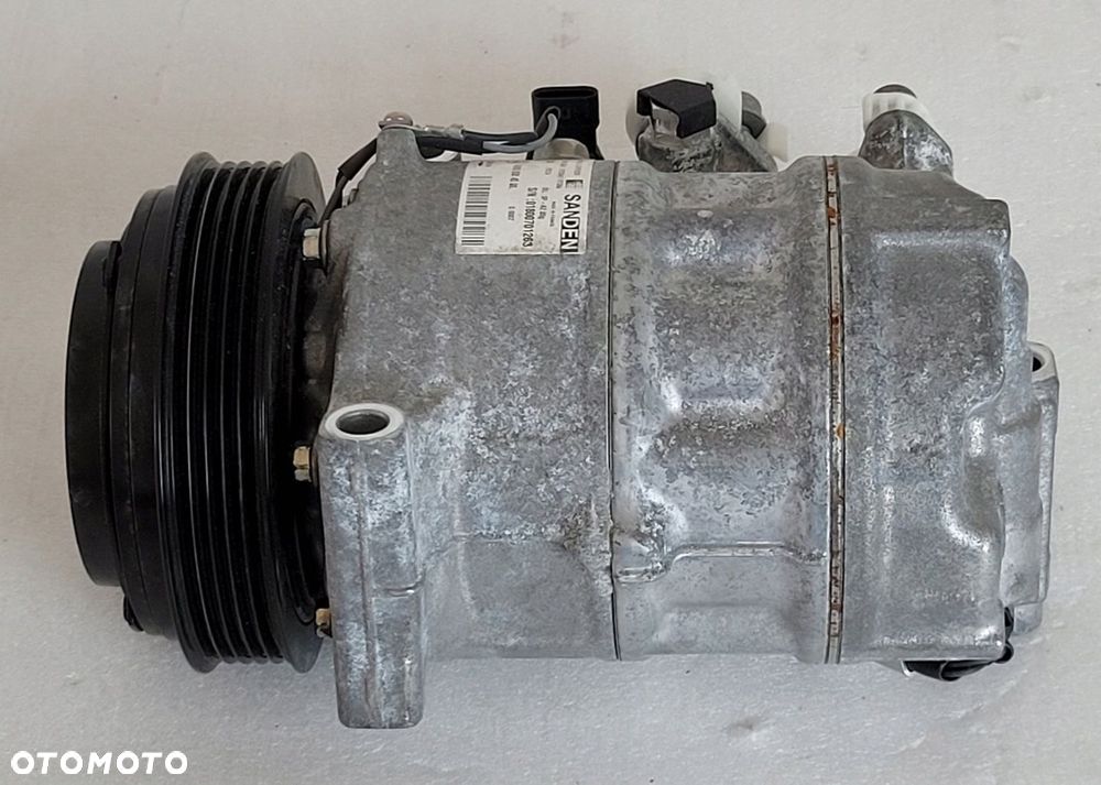 SPRĘŻARKA KLIMATYZACJI MERCEDES E-KLASA W213 W253 - 4