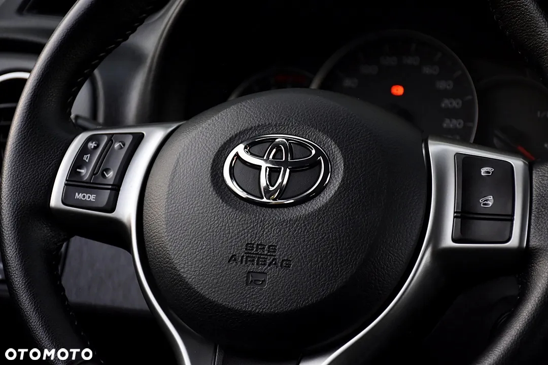 Toyota Yaris 1.33 Business Edition - 21