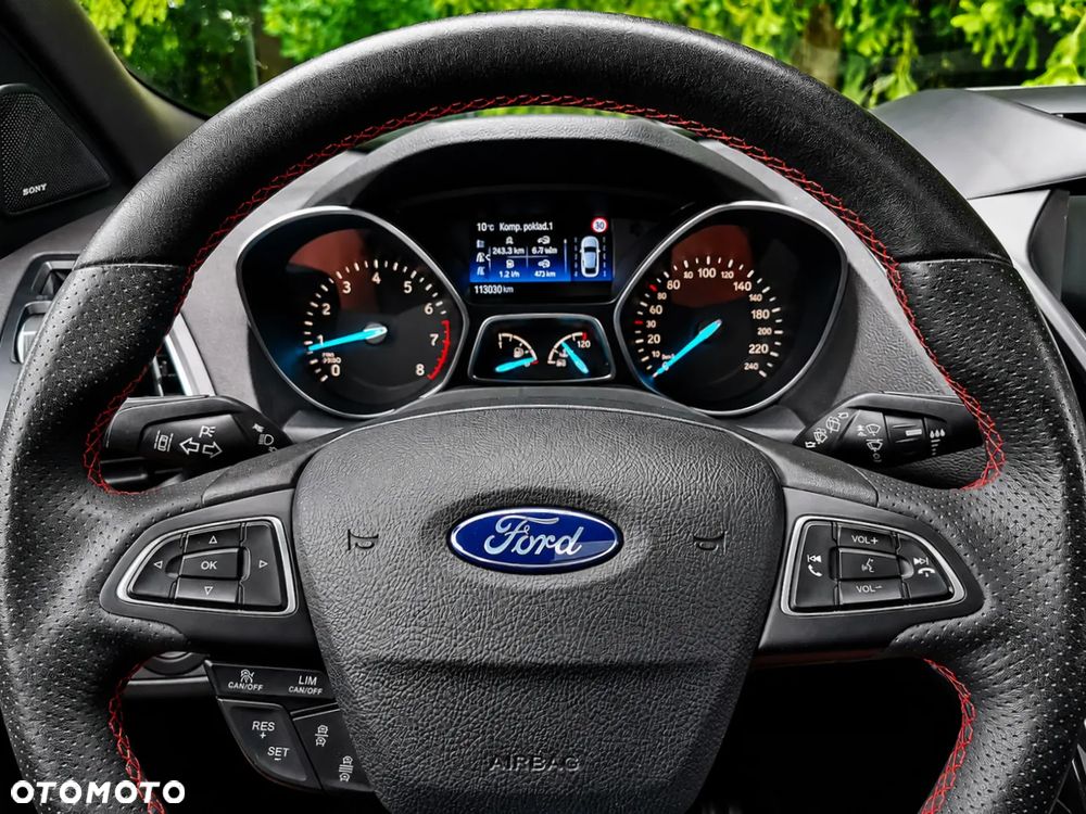 Ford Kuga 1.5 EcoBoost 2x4 ST-Line - 10