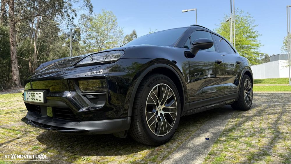Porsche Macan Electric - 1
