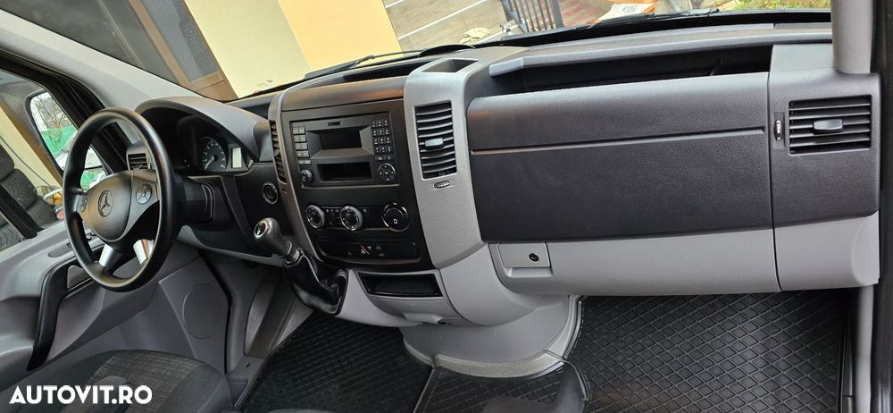 Mercedes-Benz Sprinter - 29
