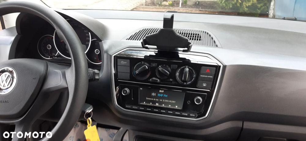 Volkswagen up! 1.0 high - 21