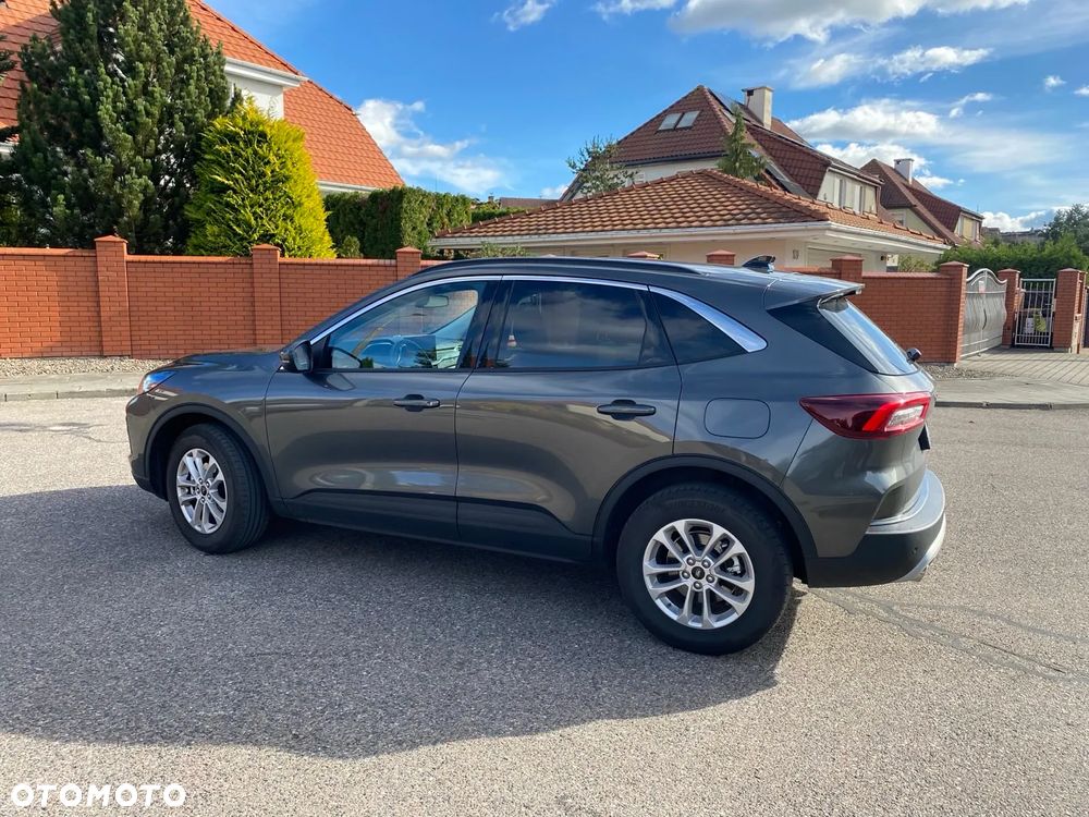 Ford Kuga 2.5 FHEV FWD Titanium - 2
