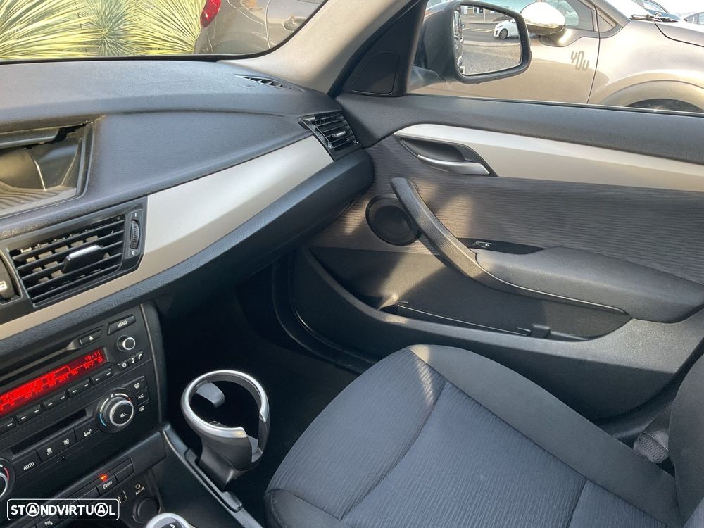 BMW X1 18 d sDrive - 27