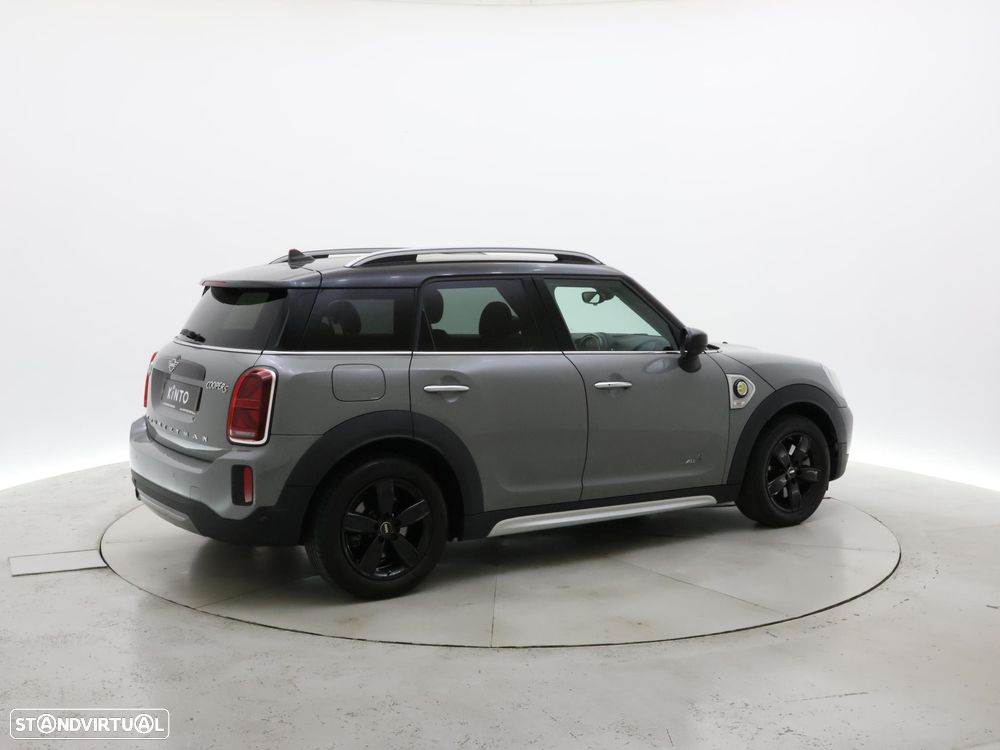 MINI Countryman Cooper SE ALL4 Auto - 7