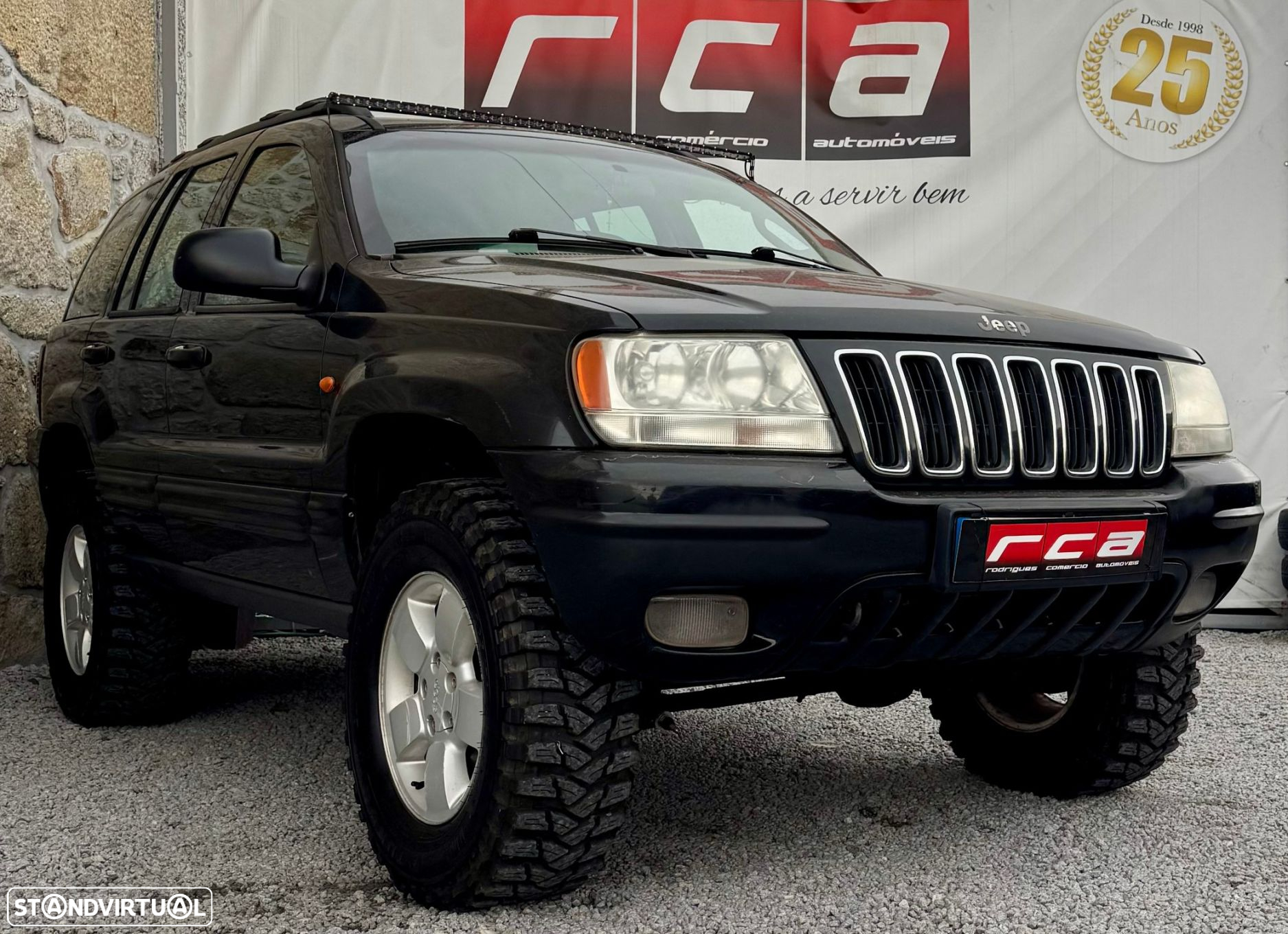 Jeep Grand Cherokee - 31