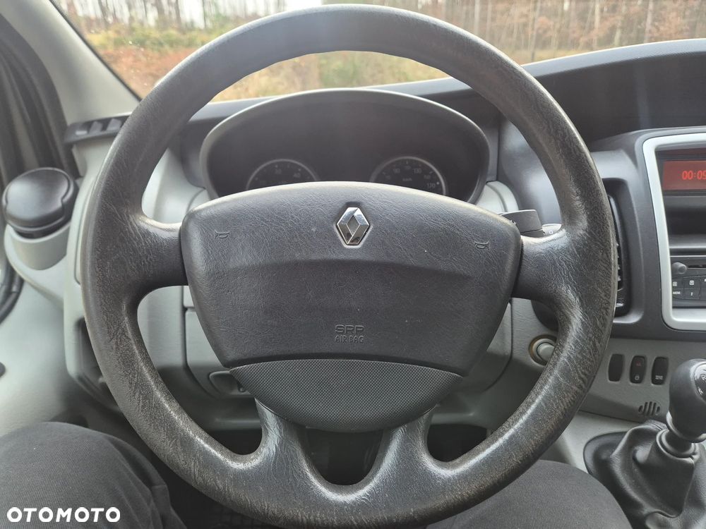 Renault Trafic 2.0 dCi 115 FAP Grand Passenger Black Edition - 30