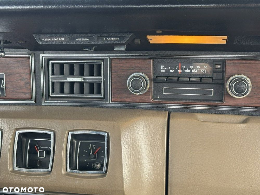 Lincoln Continental - 25
