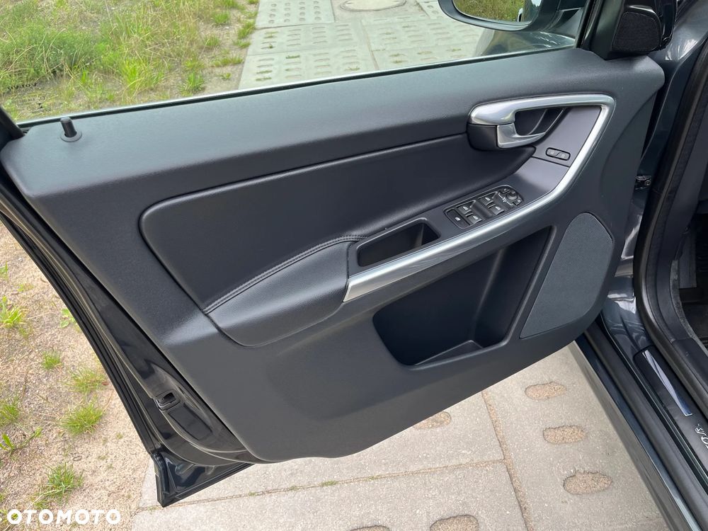 Volvo XC 60 D3 Summum - 19