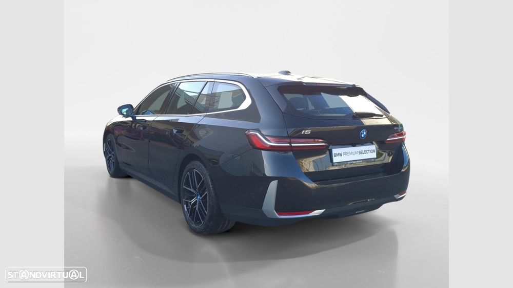 BMW i5 Touring eDrive40 - 8