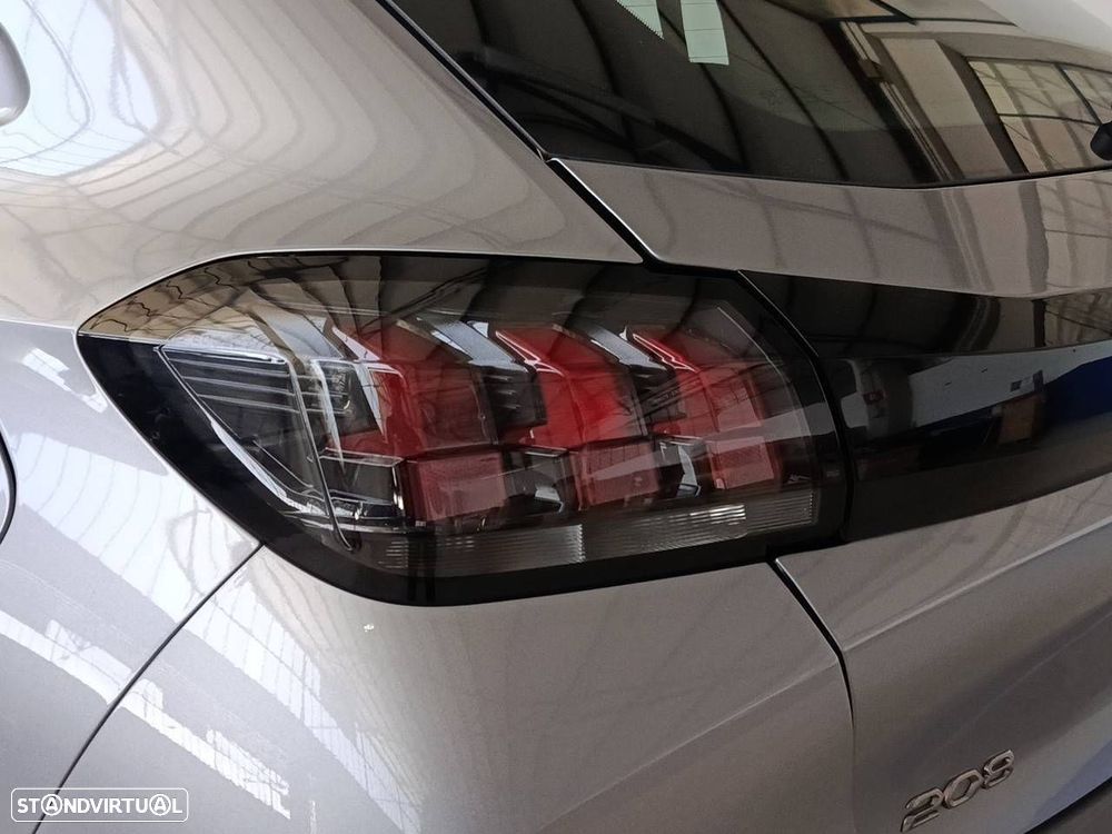 Peugeot 208 1.2 PureTech Active Pack - 26