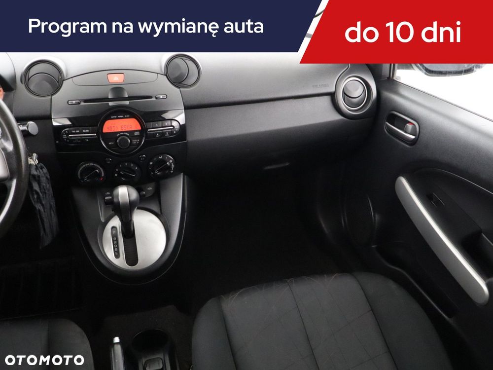 Mazda 2 - 10