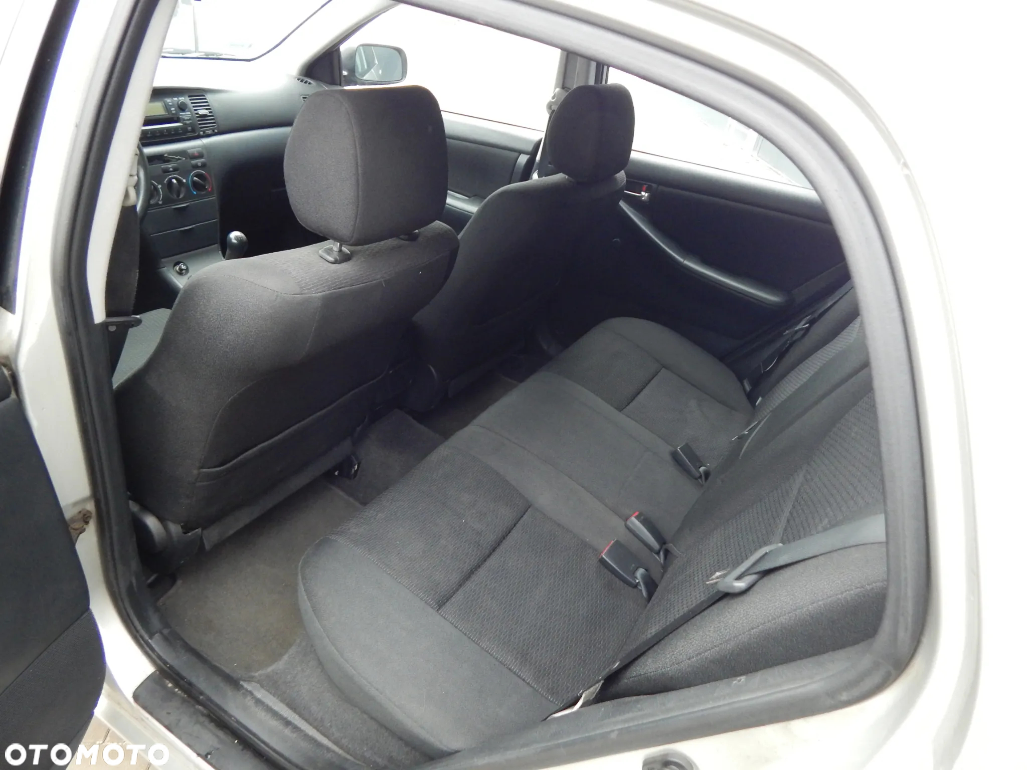 Toyota Corolla 1.8 CE - 17