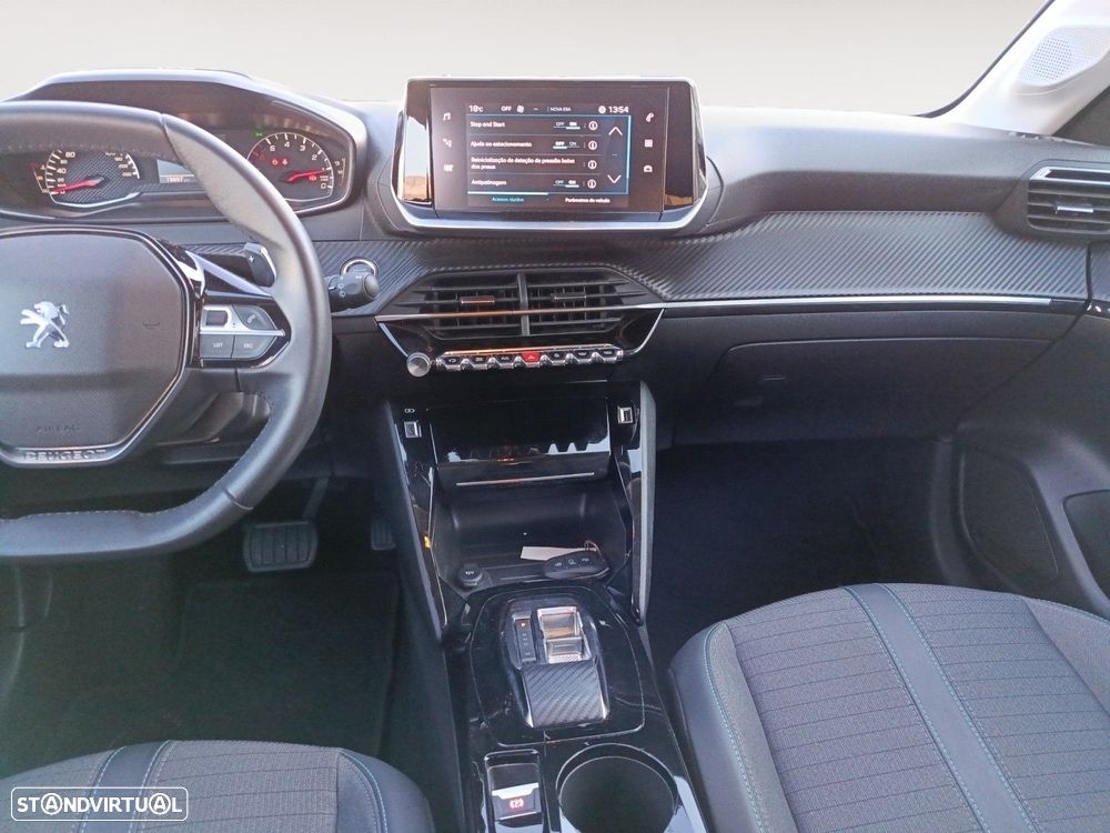 Peugeot 208 1.2 PureTech Allure EAT8 - 11