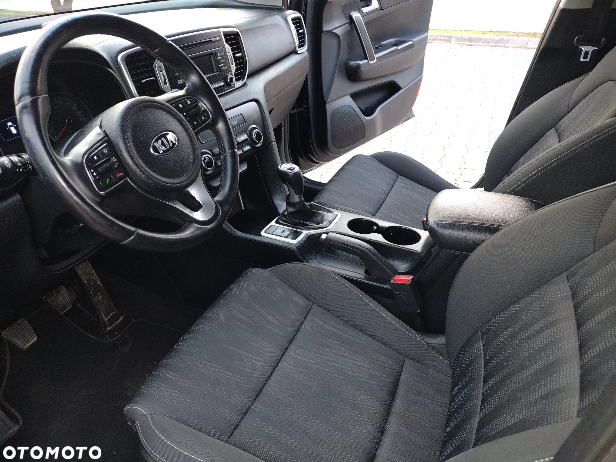 Kia Sportage 1.6 GDI Business Line L 2WD - 13