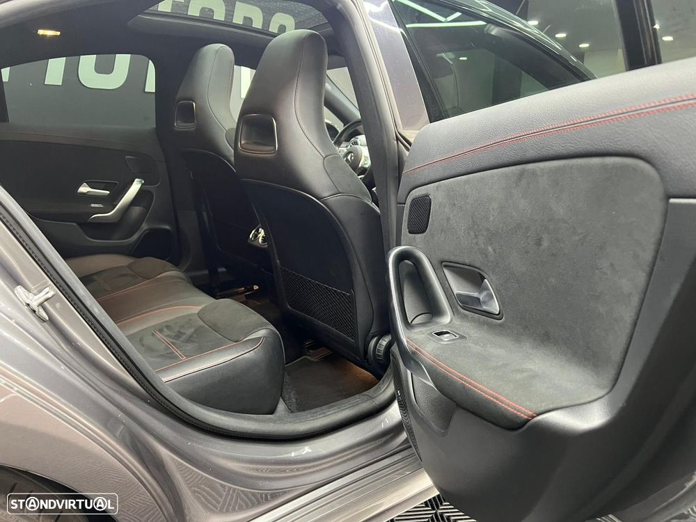 Mercedes-Benz A 180 Limousine d AMG Line Aut. - 51