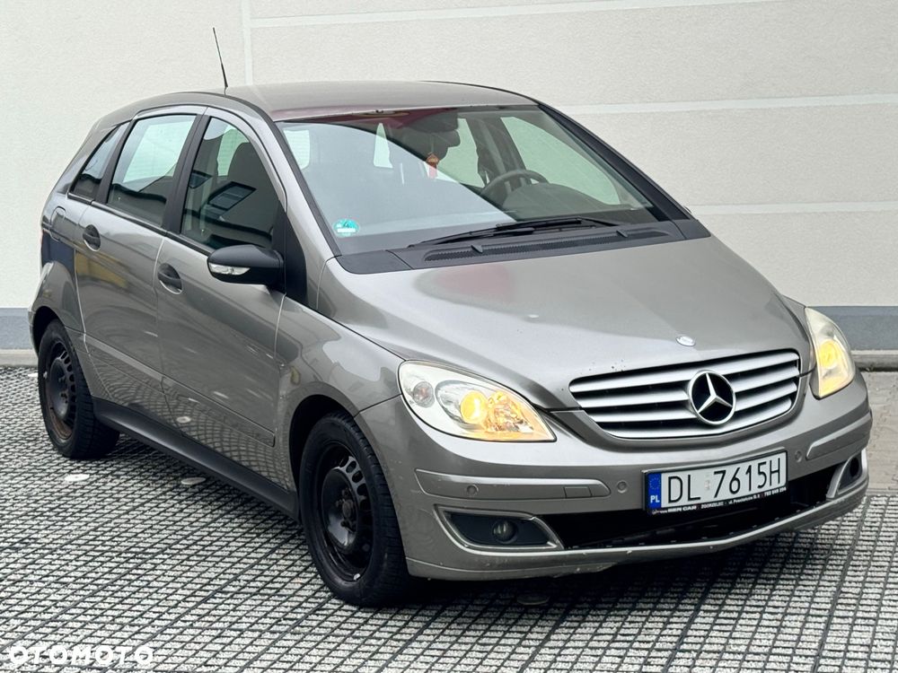Mercedes-Benz Klasa B 180 CDI Autotronic - 16