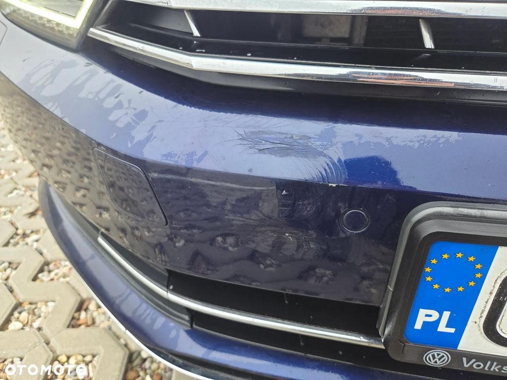 Volkswagen Passat 2.0 TDI SCR BlueMotion Comfortline - 17