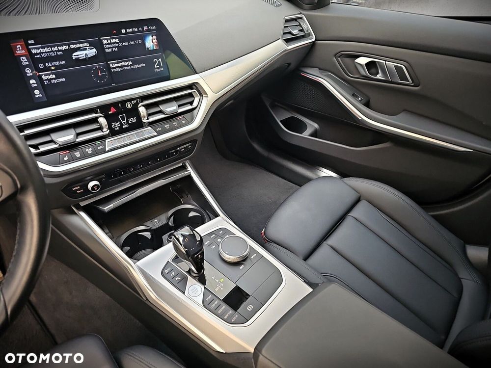 BMW Seria 3 320d xDrive Sport Line sport - 16