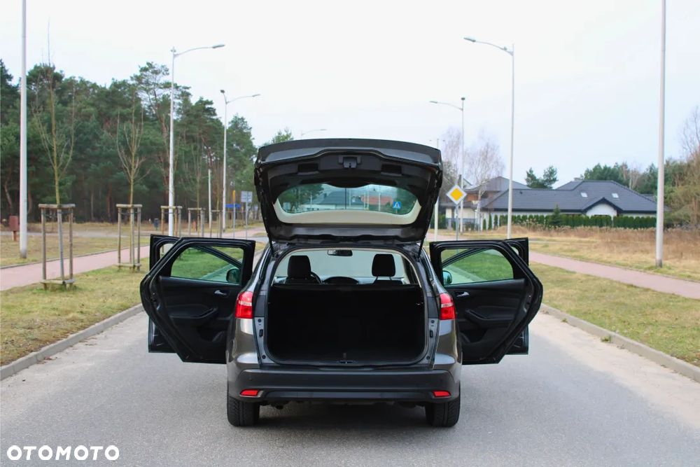 Ford Focus 1.5 TDCi ECOnetic 88g Start-Stopp-System Trend - 11