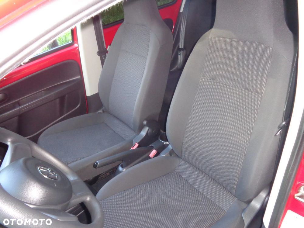 Volkswagen up! move - 4