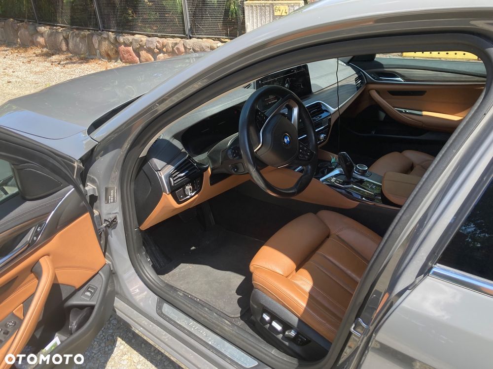 BMW Seria 5 530d mHEV Luxury Line - 12