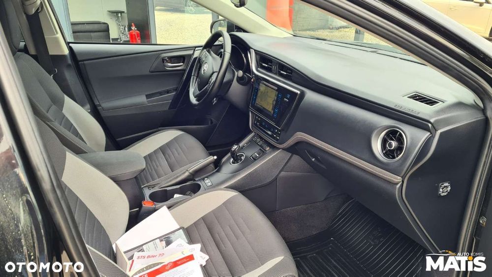 Toyota Auris - 40