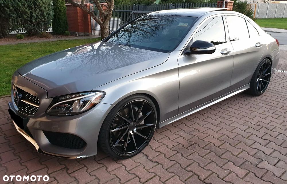Mercedes-Benz Klasa C 300 7G-TRONIC AMG Line - 1