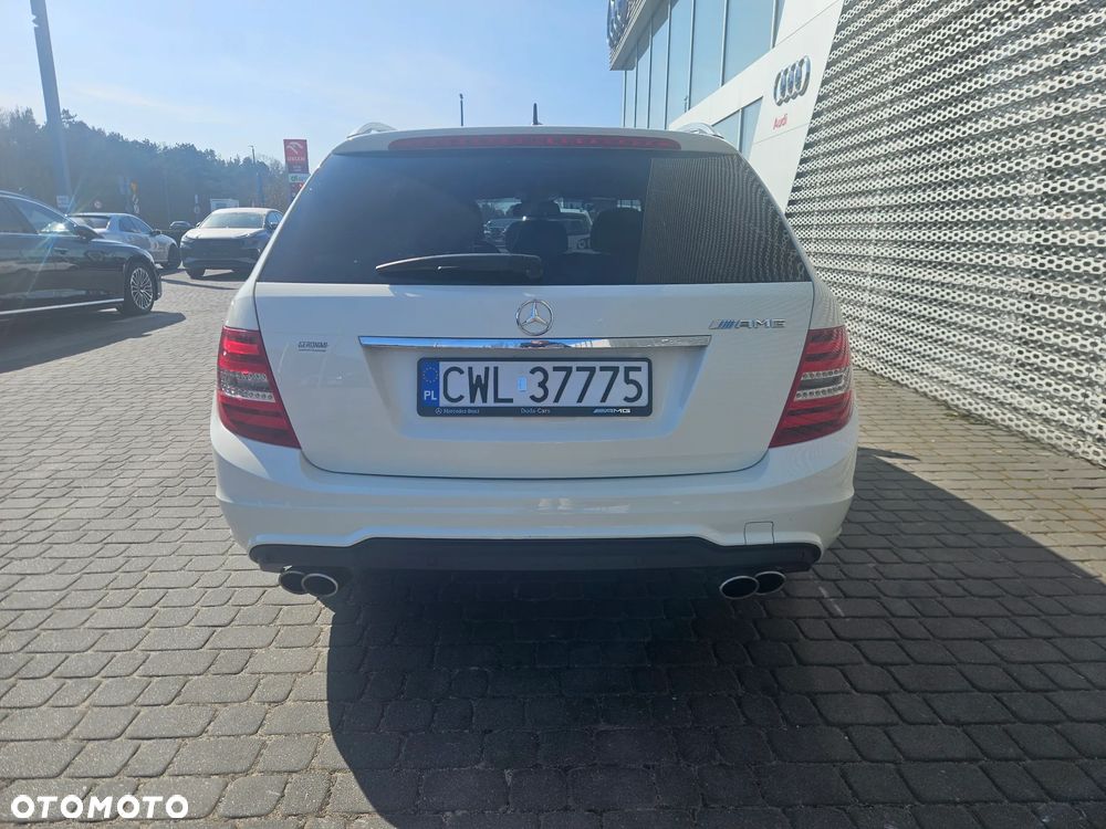 Mercedes-Benz Klasa C 250 CDI DPF 4Matic 7G-TRONIC BlueEFFICIENCY - 2