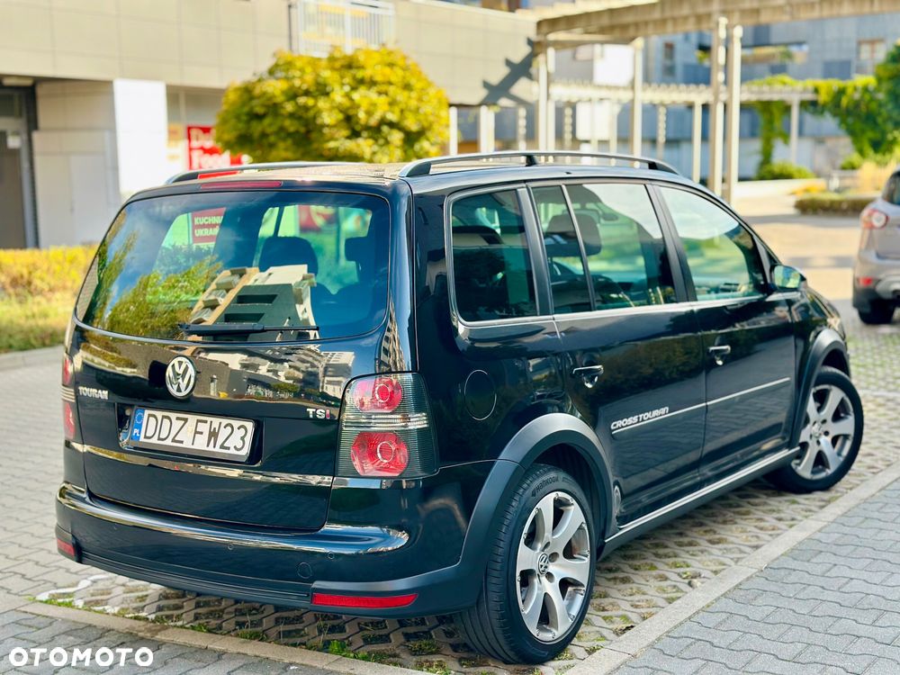 Volkswagen Touran 2007 photo 2