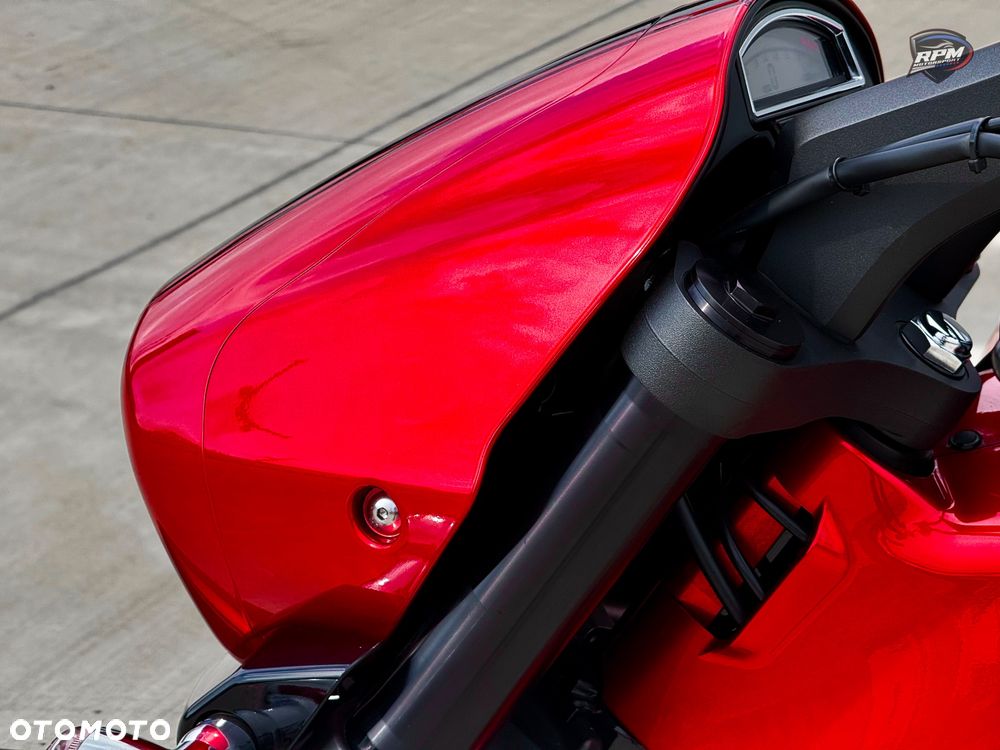 Suzuki Boulevard - 38