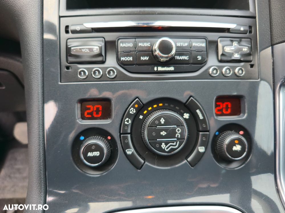 Peugeot 3008 HYbrid4 2.0 HDI FAP BMP - 16