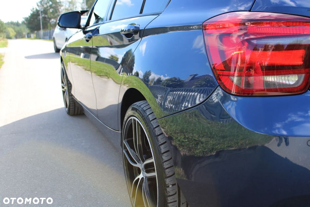 BMW Seria 1 120d Sport Line - 12