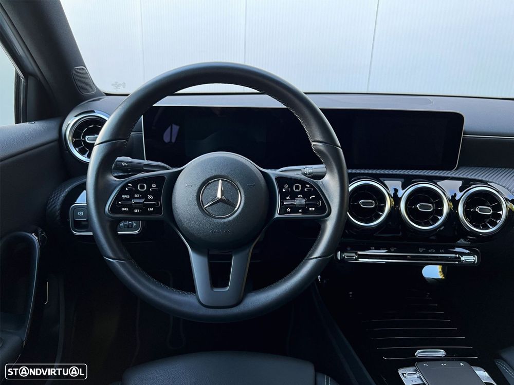 Mercedes-Benz A 180 Limousine d Business Solutions Aut. - 22