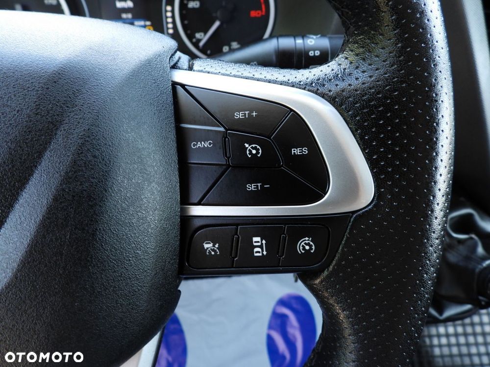 Iveco DAILY 35S18 PLANDEKA 10 PALET TEMPOMAT NAWIGACJA LEDY KLIMATYZACJA  180KM - 34