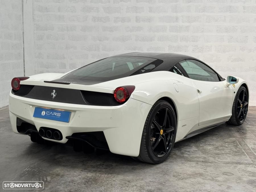 Ferrari 458 Italia - 12