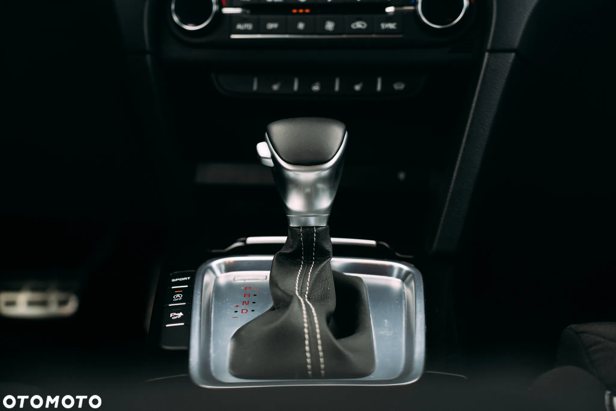 Kia ProCeed 1.4 T-GDI GT Line DCT - 16