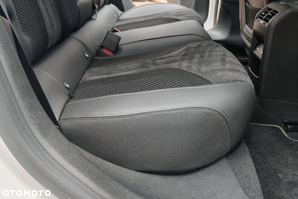 Peugeot 308 1.2 PureTech GT Pack S&S EAT8 - 21