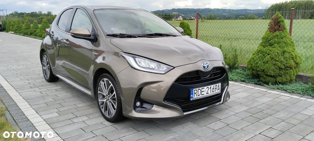 Toyota Yaris Hybrid 1.5 Executive - 3