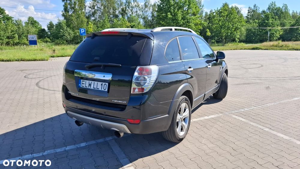 Chevrolet Captiva 2.0 d High - 10