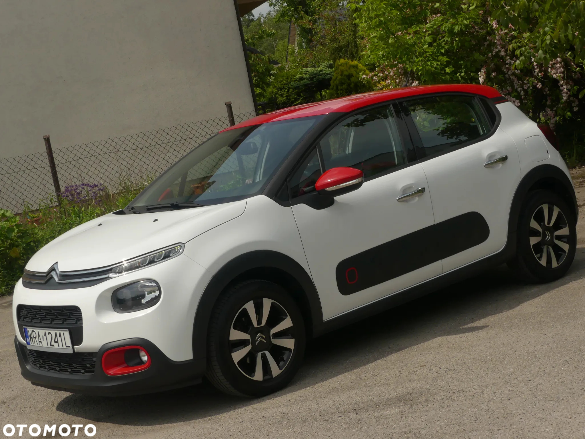 Citroën C3 Pure Tech 82 SHINE - 10