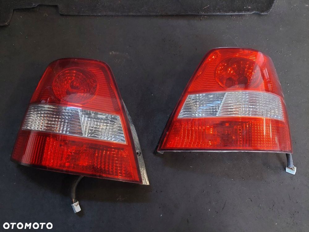 KOMPLETNY TYŁ KIA SORENTO I YC KLAPA ZDERZAK TYŁ LAMPA TYŁ LEWA PRAWA - 13