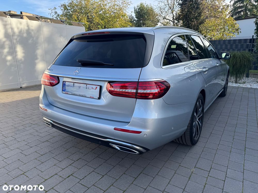 Mercedes-Benz Klasa E 220 d T 9G-TRONIC Avantgarde - 10