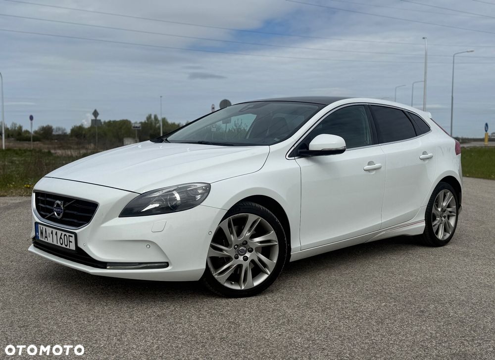 Volvo XC 40 ver-d4-scr-awd-inscription - 3
