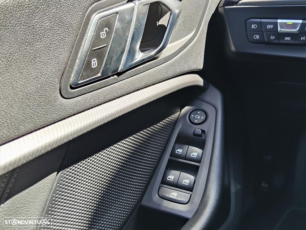 BMW 116 d Line Sport - 13