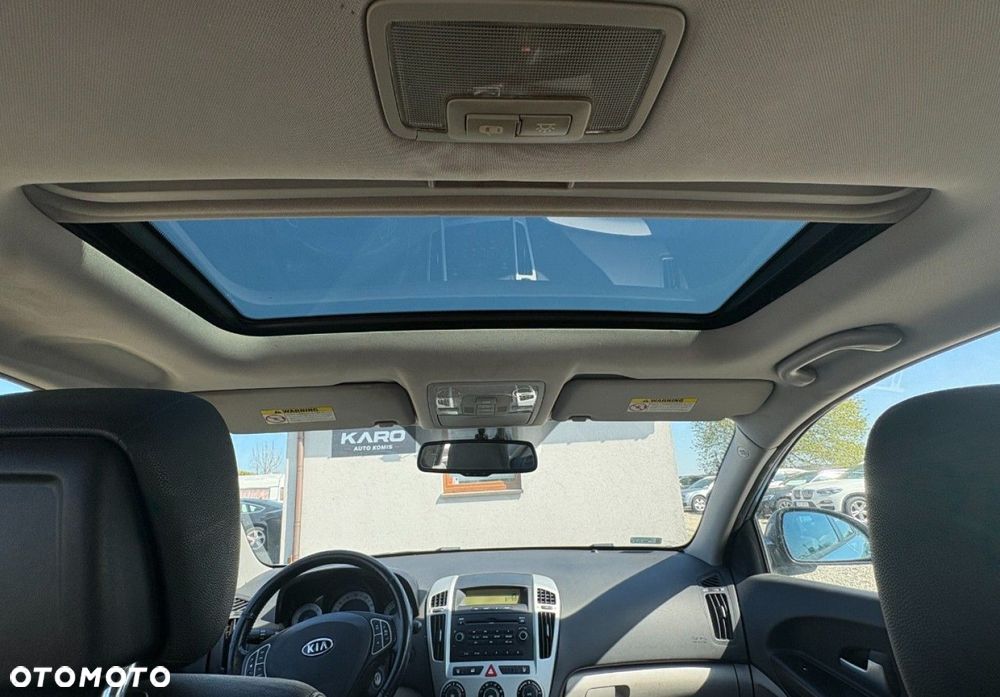 Kia Ceed - 15