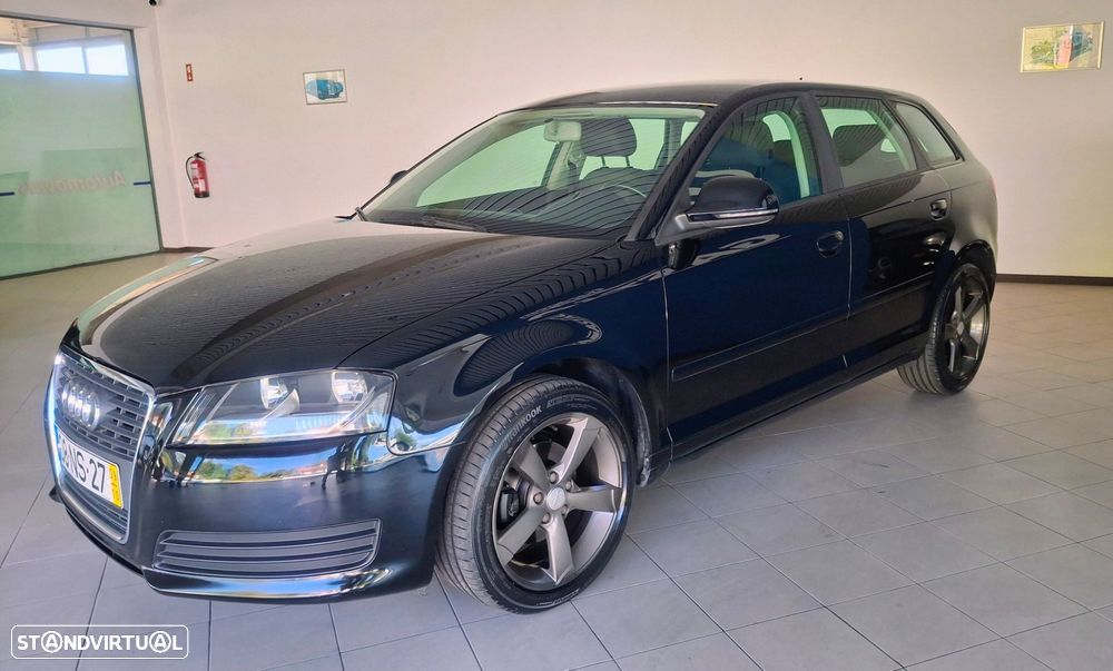 Audi A3 Sportback 1.6 TDI Attraction - 2