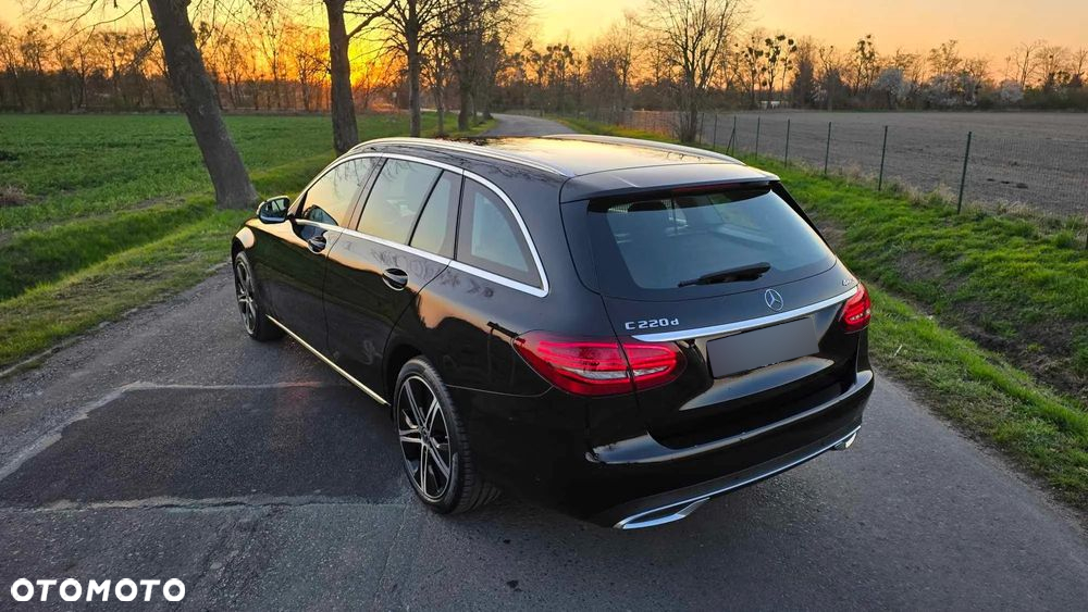 Mercedes-Benz Klasa C 220 d 4Matic T 9G-TRONIC Avantgarde - 9